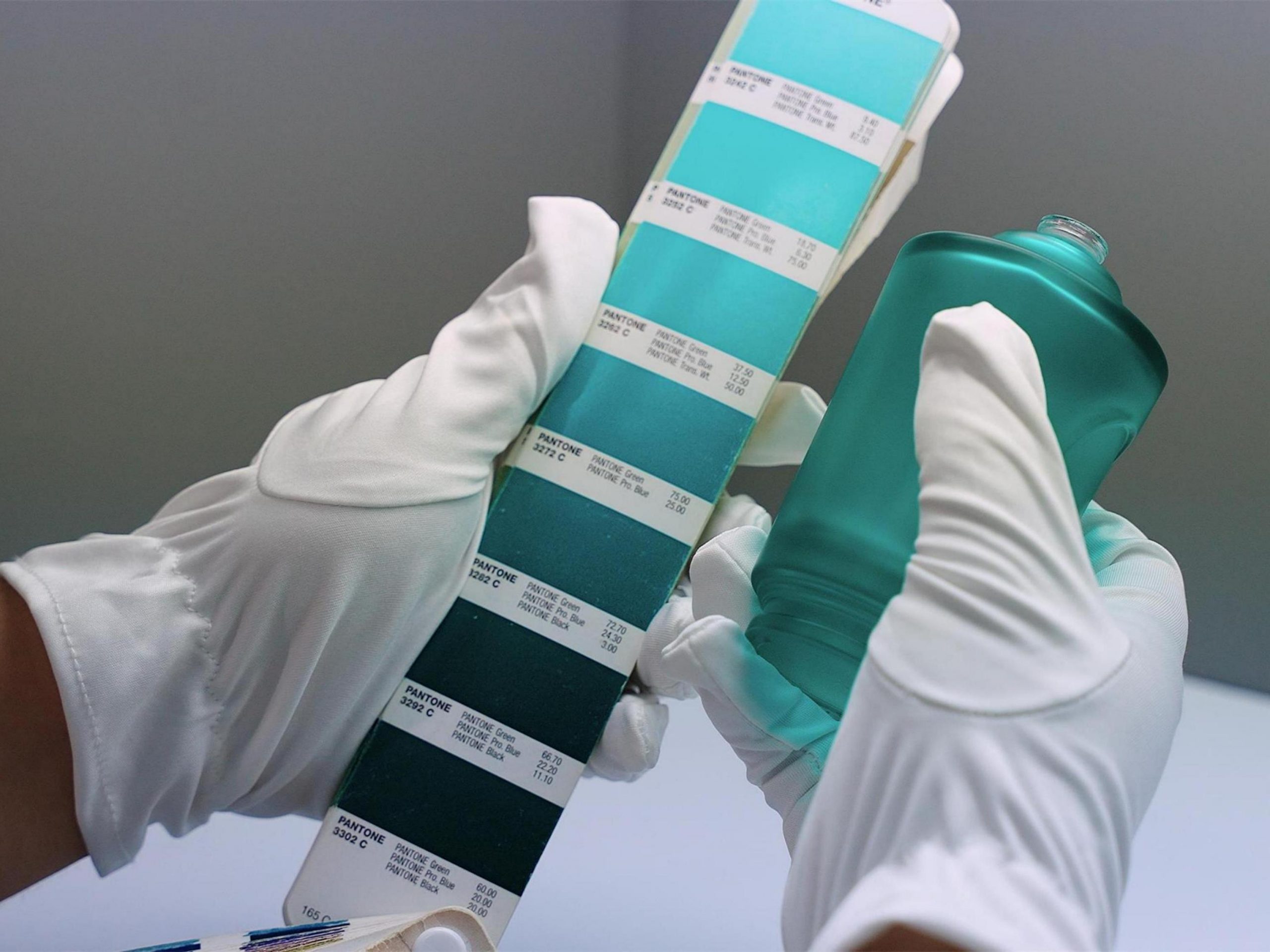 Strict color matching of Abely perfume bottle